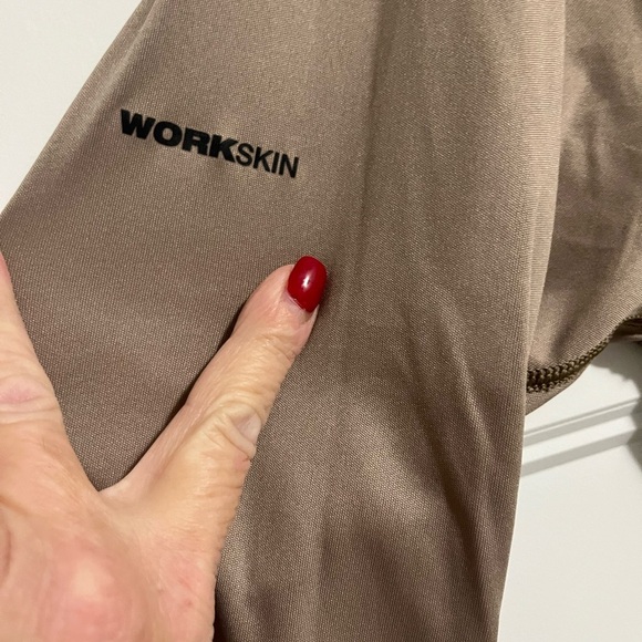 MILWAUKEE M550N WORKSKIN HOODED SUN SHIRT - SANDSTONE MEDIUM - Picture 4 of 7